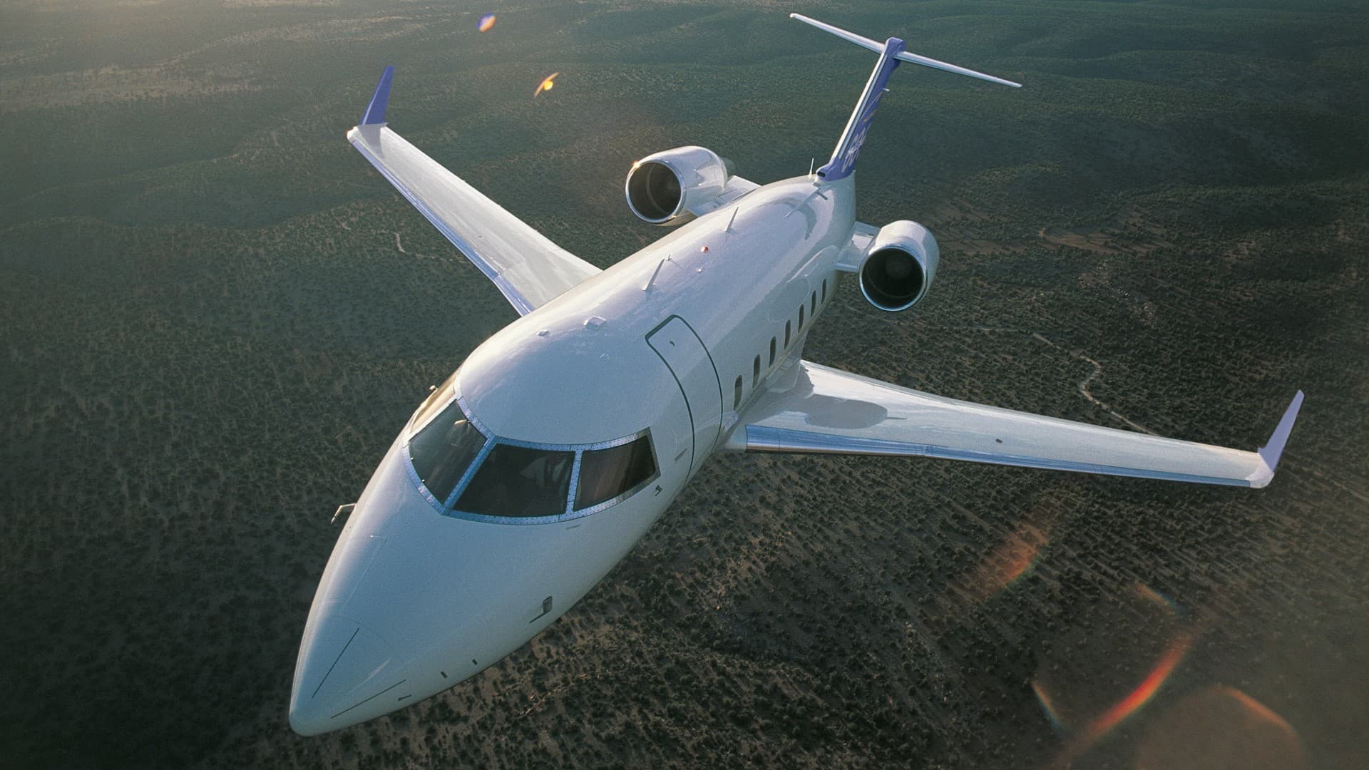 Challenger 604